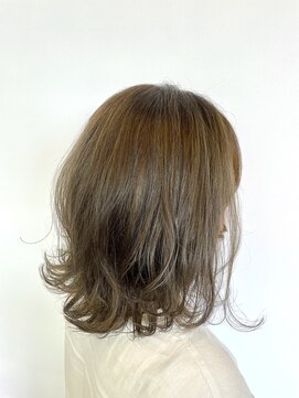 アヤラグランスパ 船橋店(AyaLA GRAN SPA) 【大須賀晴江】ハイライト レイヤーボブ
