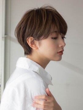 サーカス バイ ビュートリアム 青山(CIRCUS by BEAUTRIUM) マッシュショート 大人ショート 簡単スタイリング 30代40代