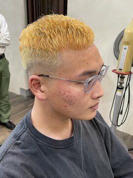 アーマイゼ(Ameise) クロップフェード