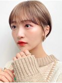 束感ショート×小顔立体カット×ベージュ