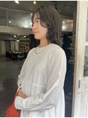 オリーブグレージュ