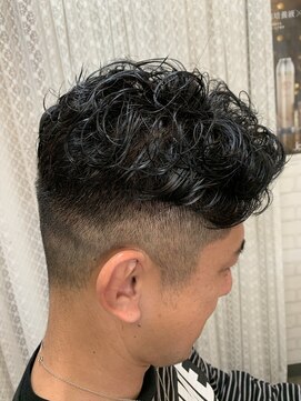 ロマンヤカタ ファース(ROMAN YAKATA fars) メンズ 刈り上げ フェード メンズパーマ@田代3/5