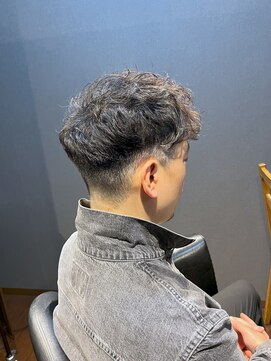 ビーダンディー(Bee dandy) ビジネスツーブロックショート ナチュラルスペインカールパーマ