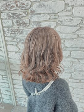 ヘアー ルセロ アット プリム(hair lucero @ prim) ブリーチありミルクティーベージュ