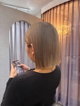 カラークチュール(Color Couture) 似合わせカット/ダークアッシュ/切りっぱなしボブ