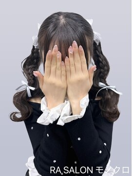 アールエーサロンモノクロ 秋葉原(RA SALON モノクロ) 【推し活ヘアメ】三つ編みツイン