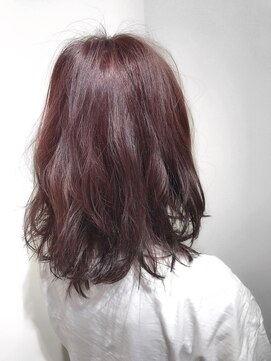 リアン(Lian) ピンクブラウンのミディアムボブ