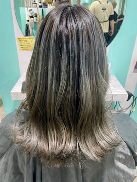 エターナルバイマティーナ(Eternal by MATINA) 【シルバーグレーバレイヤージュ】20代30代40代50代