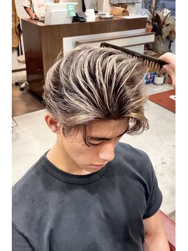 ハイパー(HYPER) 海外風バレイヤージュ【メンズ／ブリーチ／メンズカット】