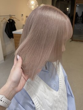 コル(col.) ミルクティーベージュ/ミルクティー/ブリーチ/ハイトーン/ボブ