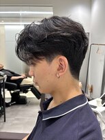 カルム(kalm) 毛流れセンターパートニュアンスパーマカルマヘアメンズパーマ