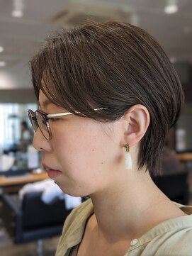 ケーオーエスビューティー(K O S beauty) 美しルエットな大人ショート！