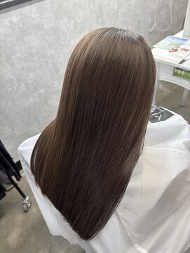 ミニィバイミラーズ(Miniy by Miroirs) 艶グレージュ