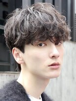 フィフス(fifth)&nbsp;メンズシースルーマッシュニュアンスパーマシャドウパーマテテ風