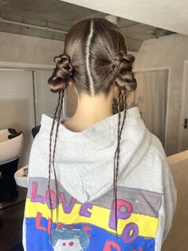 サンルーム(SUN room) ツインお団子アレンジタイトヘアイベントライブヘアアレンジ