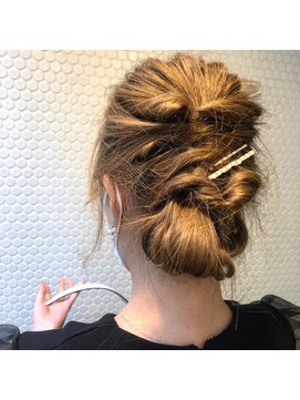 エル(EL by green) [ＡＫＩＫＯ]アッシュベージュ×アレンジ☆0112327997