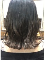 ルー(loup)&nbsp;☆グレージュ☆グラデーション/スモーキーグレージュ/ブリーチ