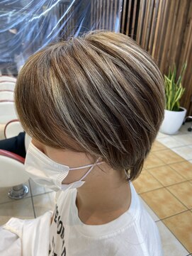 クオリス 上板橋店(QUALIS) さらつやモテ髪マットハイライト【ミルクティベージュ】