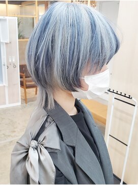 フリーラ 京都河原町三条店(freera) ウルフヘア(ホワイト&ブルー)