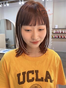 リリバイシエル(lili by CieL) ミディアムヘア×レイヤーBob×コーラルピンクcolor