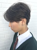 ヒュイル バイ ニアウ(Hwyl by Niau) メンズマッシュセンターパートスパイラルパーマニュアンスパーマ