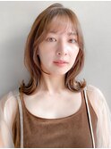 ナチュラルカール艶感斜めバングワンカールこなれヘア前髪