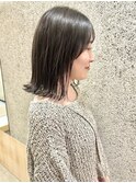 外ハネ切りっぱなしボブ
