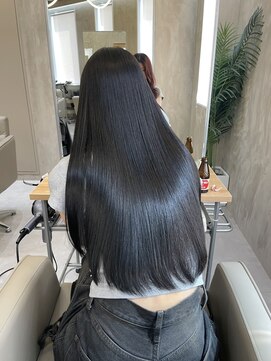 ジーナ 新宿(Zina) ブルーブラック