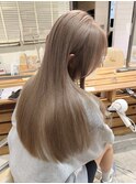 ミルクティーベージュ