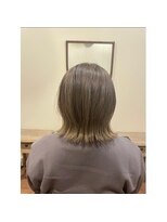 サンズ アイニー(SUNS ini)&nbsp;切りっぱなしボブ x ハイライト