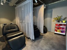 アン 武蔵小杉(un)の雰囲気（半個室のシャンプーブース◎★プライベート空間でヘッドスパも◎）