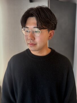 イト(iyto) 毛流れパーマ