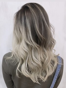 ソース 京都河原町(SOURCE) 【SOURCE】ホワイトバレイヤージュ