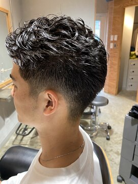 サンク(thank) ショート刈り上げパーマ