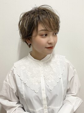 ゼンコー キチジョウジ シェール(ZENKO KICHIJOJI chere) こなれ風マニッシュなショートスタイル/ミルクティーアッシュ