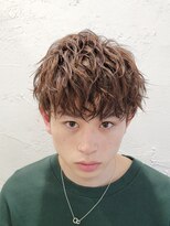 フィフス 原宿(fifth)&nbsp;ツイストスパイラルパーマショートレイヤーマッシュツーブロック