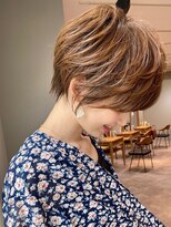 ビューエヒメ(VIEW EHIME)&nbsp;前髪大人かわいい美髪ホワイトグレージュネビージュショートボブ