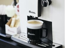 【その８】カラー・パーマ・トリートメントなどの待ち時間にドリンクは提供していますか？