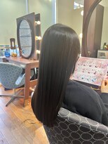 エルサフィロ ヨドヤバシ(el zafiro yodoyabashi)&nbsp;くびレイヤー前髪髪質改善小顔レイヤーロング20代30代40代50代