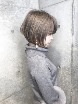 アンダーバーホワイト 泉佐野店(_WHITE) ☆愛されショートボブ 小顔ボブ