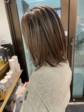 コワファーストナガサキシャンプーボーイ(COIFF1RST NAGASAKI SHAMPOO BOY) 大人可愛い20代30代40代黒髪前下がりショートボブ丸みショート◎