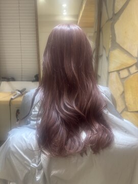 エイト新宿店(EIGHT shinjuku) ピンクベージュ