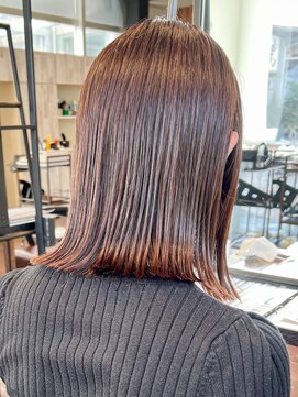 マンプス 切りっぱなしボブ/ローライト/イルミナカラー