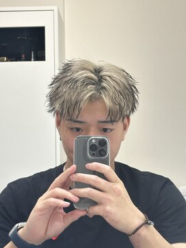 ルーストデラックス 京都河原町三条(ROOST dx) ブロンドエンドカラー