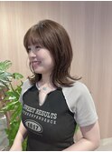 【哉汰】ミディアムレイヤーくびれミディアムミルクブラウン20代