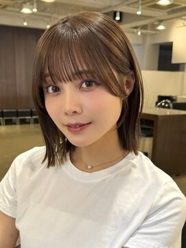 アビー(ABBEY3) シースルーミニマルボブショート顔まわり外ハネ切りっぱなしボブ
