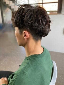 マップデザイン(map design) メンズパーマ ツーブロック ニュアンスパーマ ビジネスカット