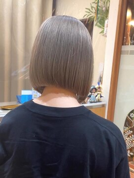 ヨハヘアガーデン(YOHA HAIR GARDEN) ◎グレージュ◎ぱつっとボブ @shoki_yoha