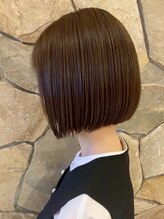 トップヘアスパアンドリゾート 鳴海(TOP HAIR spa&resort)&nbsp;名古屋切りっぱなしミニボブチョコレートブラウン艶カラー30代