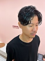 ルーム シンサイバシ(room shinsaibashi) ビジネスにも!メンズのフェザーパーマ
